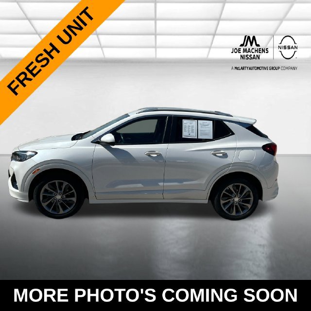 Used 2023 Buick Encore GX Select w/ Sport Touring Package FWD image 1