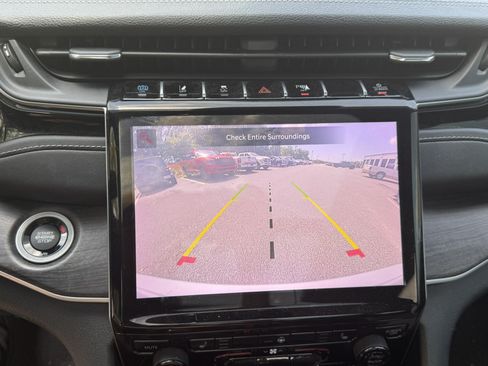 Used 2023 Jeep Grand Cherokee 4WD 4xe image 22