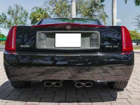 Used 2004 Cadillac XLR RWD image 17