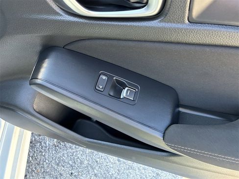 Used 2025 Honda Civic Sport image 33