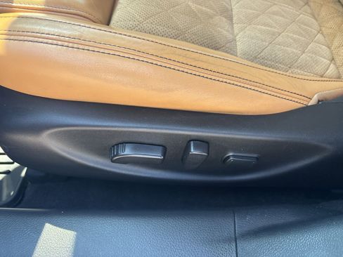 Used 2016 Nissan Maxima SR FWD image 23