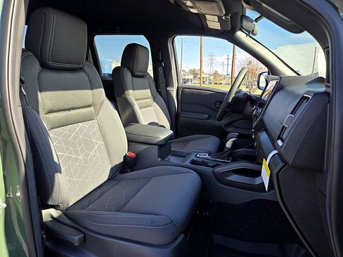 New 2026 Nissan Frontier SV image 12
