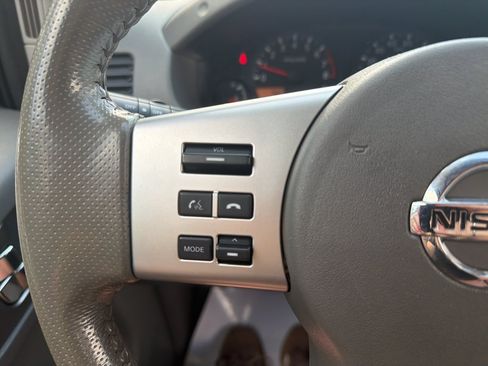 Used 2019 Nissan Frontier SV w/ Value Truck Package AWD/4WD image 13