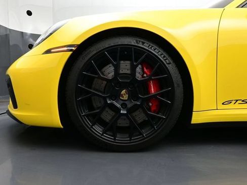 Certified 2024 Porsche 911 Carrera GTS RWD image 6