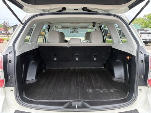 Used 2016 Subaru Forester 2.5i Premium w/ All-Weather Package AWD/4WD image 15