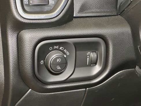New 2026 RAM 2500 Big Horn AWD/4WD image 19