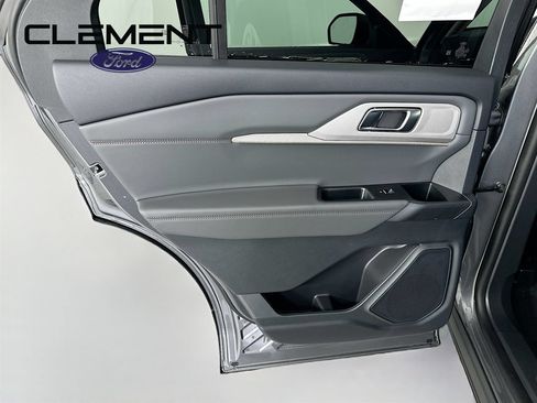 New 2026 Ford Explorer Active AWD/4WD image 27