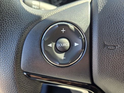 Used 2020 Honda HR-V LX image 15