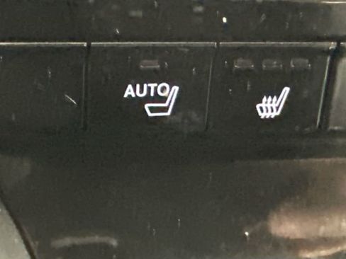 Used 2023 Acura MDX SH-AWD image 17