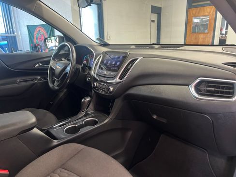 Used 2019 Chevrolet Equinox LT w/ Sun & Navigation Package AWD/4WD image 41