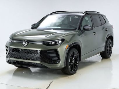 New 2025 Volkswagen Tiguan SE R-Line