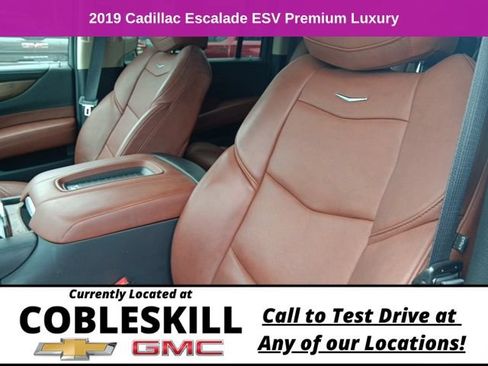 Used 2019 Cadillac Escalade ESV Premium Luxury AWD/4WD image 22