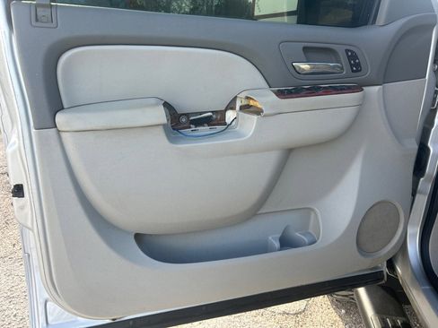 Used 2013 Chevrolet Silverado 2500 LTZ w/ LTZ Plus Package image 7