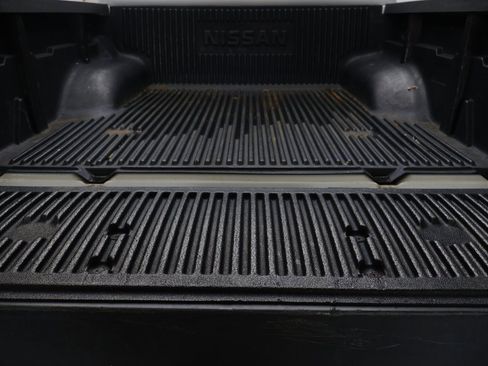 Used 2019 Nissan Frontier Desert Runner image 13