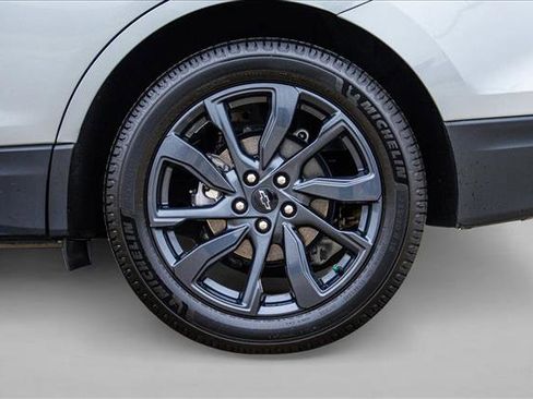 Used 2024 Chevrolet Equinox RS w/ LPO, Floor Liner Package FWD image 9