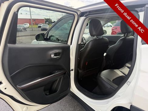 Used 2021 Jeep Compass Trailhawk AWD/4WD image 28