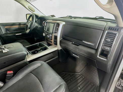 Used 2017 RAM 1500 Laramie w/ Convenience Group image 31