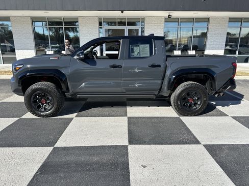 Used 2025 Toyota Tacoma TRD Pro image 1