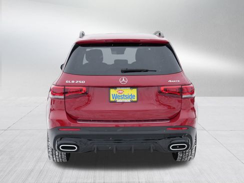 Used 2020 Mercedes-Benz GLB 250 4MATIC image 6