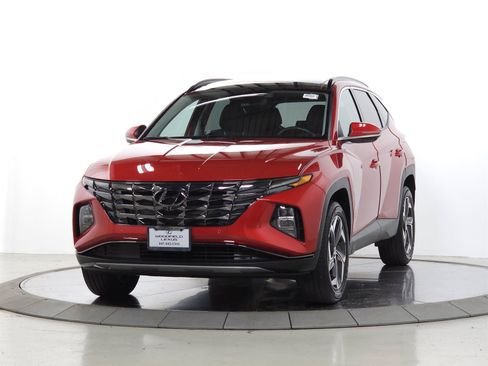 Used 2023 Hyundai Tucson Limited AWD/4WD image 4