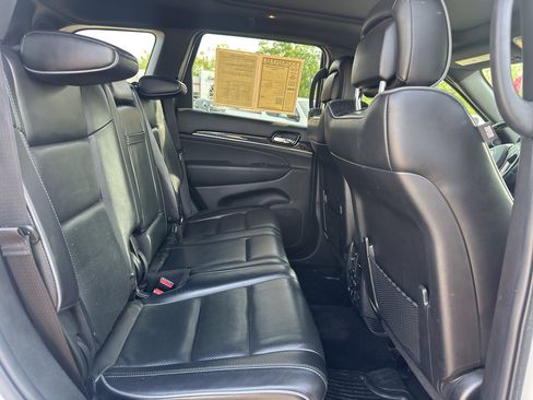 Used 2020 Jeep Grand Cherokee Overland AWD/4WD image 17