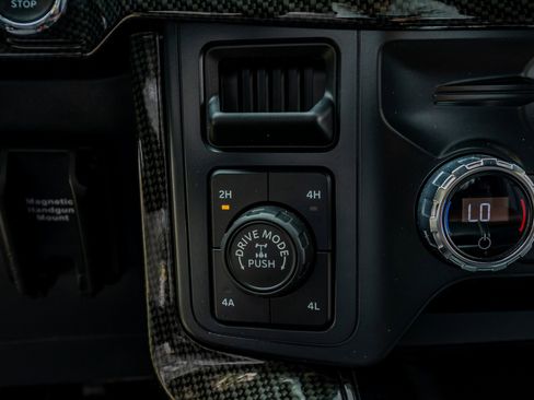 Used 2021 Ford F150 Lariat w/ Equipment Group 502A High image 23