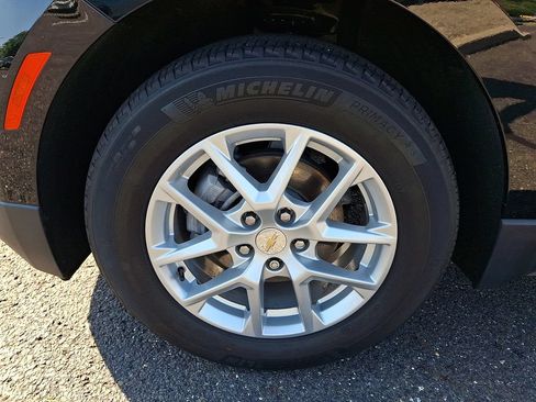 Used 2024 Chevrolet Equinox LT FWD image 12