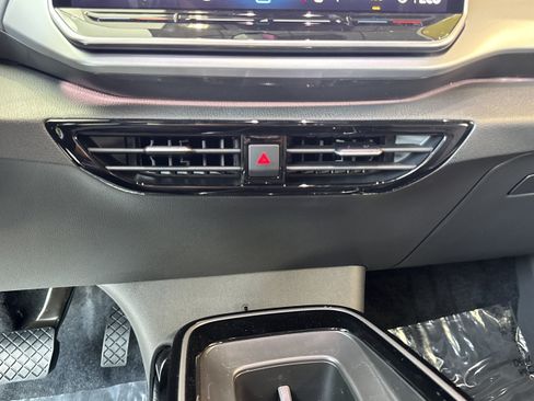 New 2026 Volkswagen ID.4 Pro RWD image 20
