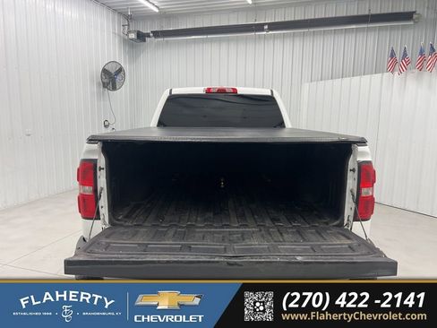 Used 2015 GMC Sierra 2500 SLT w/ Suspension Package, Off-Road image 21