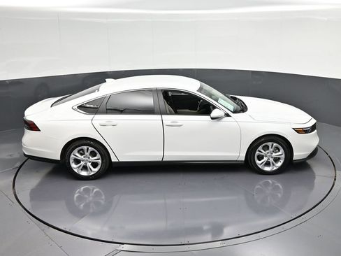 Used 2025 Honda Accord LX image 23