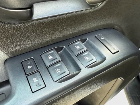 Used 2018 Chevrolet Silverado 2500 W/T image 11