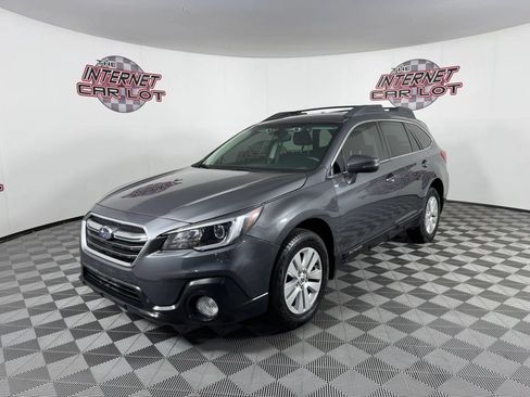 Used 2018 Subaru Outback 2.5i Premium AWD/4WD image 3