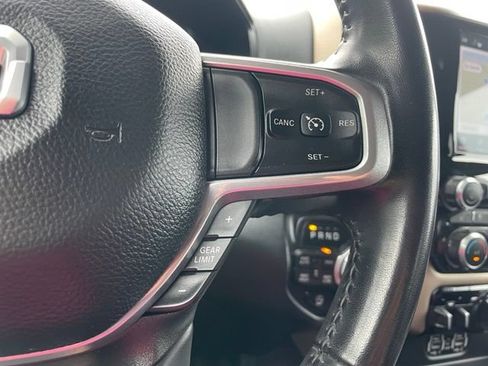 Used 2022 RAM 1500 Laramie AWD/4WD image 20