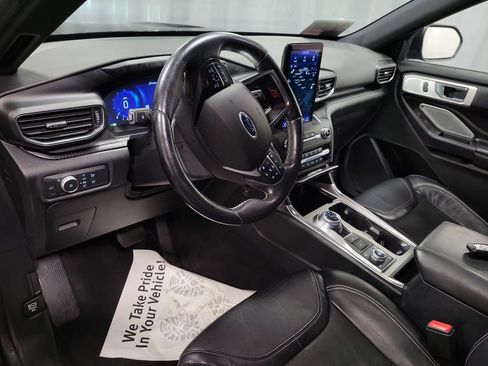 Used 2020 Ford Explorer ST w/ Premium Technology Package image 15