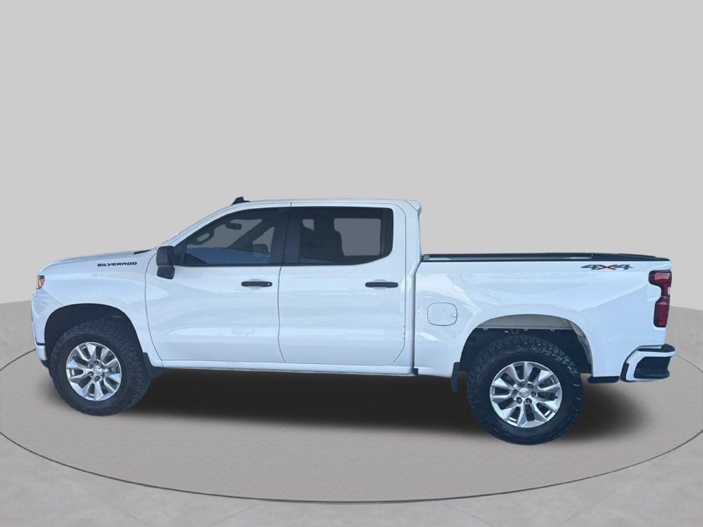 Used 2020 Chevrolet Silverado 1500 Custom w/ Custom Value Package AWD/4WD image 4