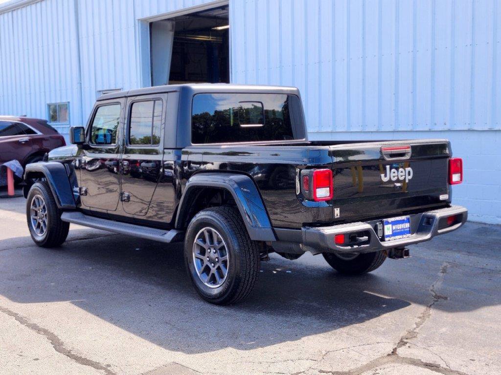 Used 2020 Jeep Gladiator Overland w/ Cold Weather Group AWD/4WD image 3