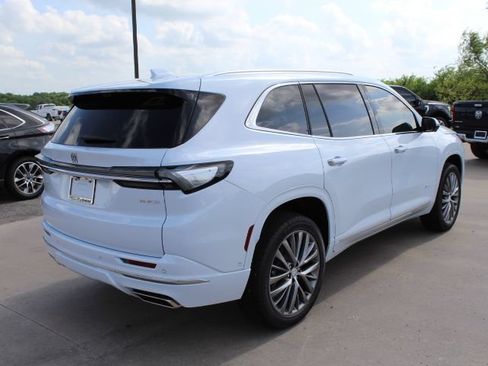 New 2026 Buick Enclave Avenir w/ Super Cruise Package AWD/4WD image 5