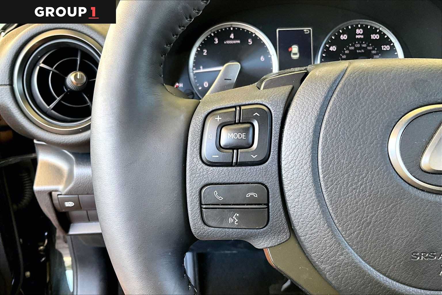 Used 2025 Lexus IS 350 F Sport RWD image 21