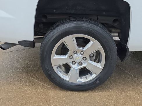 Used 2018 Chevrolet Silverado 1500 LT w/ All Star Edition RWD image 5