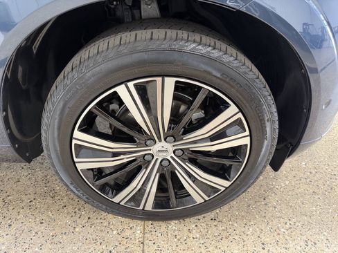 Used 2023 Volvo XC60 B5 Plus w/ Climate Package AWD/4WD image 34