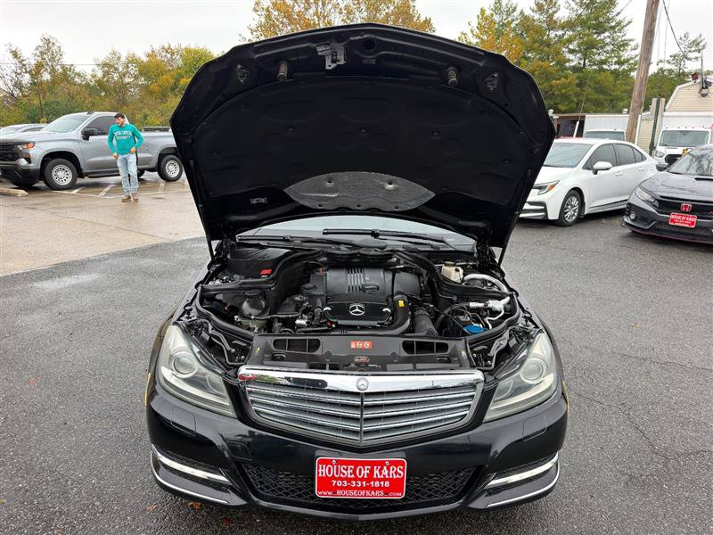 Used 2012 Mercedes-Benz C 250 Sedan w/ Multimedia Pkg image 8