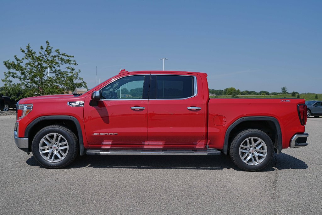 Used 2022 GMC Sierra 1500 SLT w/ SLT Premium Package AWD/4WD image 11