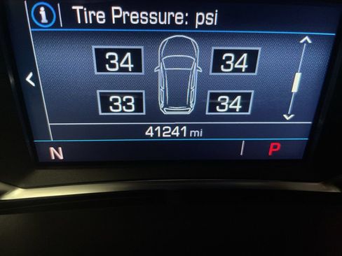 Used 2024 GMC Terrain SLE w/ Driver Convenience Package FWD image 6