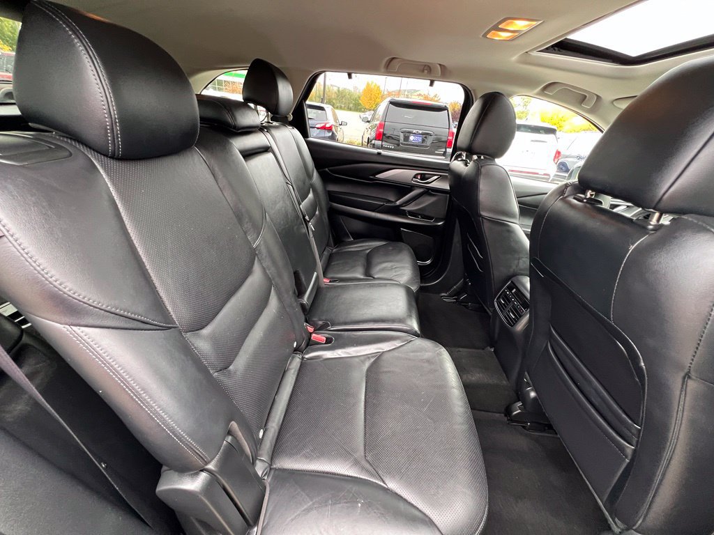Used 2019 MAZDA CX-9 Touring w/ Touring Premium Package FWD image 28
