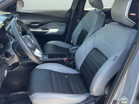 Used 2022 Nissan Kicks SR w/ Premium Package FWD image 26