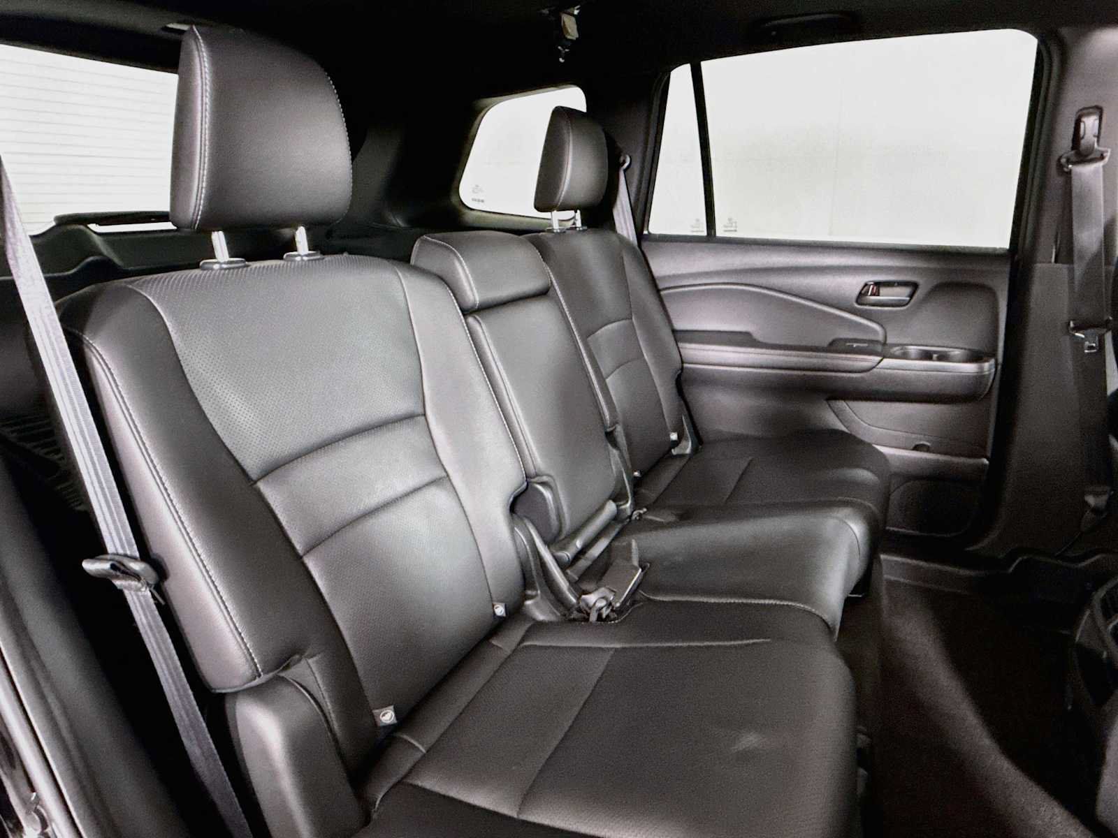 Used 2023 Honda Passport EX-L image 35