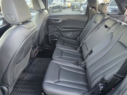 Used 2023 Audi Q7 3.0T Prestige w/ Prestige Package image 12