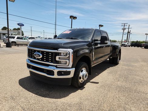 Certified 2024 Ford F350 Lariat AWD/4WD image 3