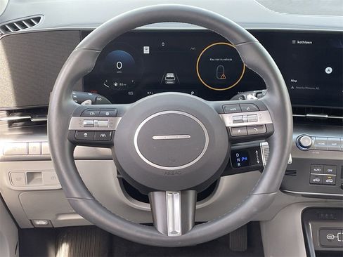 Used 2025 Hyundai Kona Limited image 21