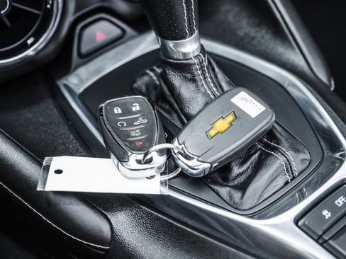 Used 2016 Chevrolet Camaro LT RWD image 80